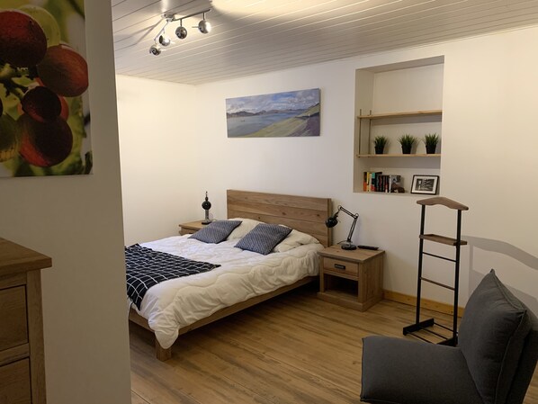 1 bedroom, iron/ironing board, free WiFi, bed sheets