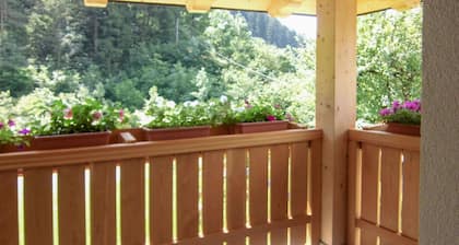 Stunning private villa for 4 guests with WIFI, TV and balcony