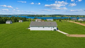 Exterior - Clinton Sunset Retreat ! 3 Bedrooms 2 Bathrooms... 180 degree water views! (Clinton)