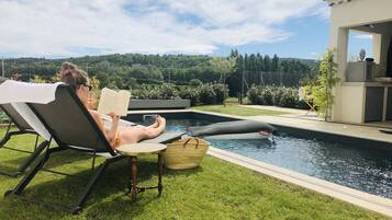 Piscine extérieure, piscine chauffée