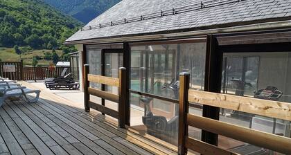 AppartT2 39M2 ARREAU from 50 € / night min 7 nights with summer pool 6 pers
