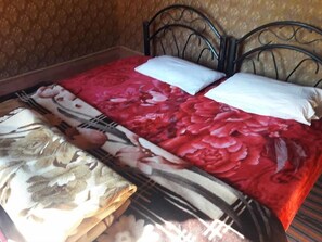 埃及棉床单、高档床上用品、加厚床垫、特色装修