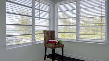 Perhepientalo | Näkymä rannalle/valtamerelle