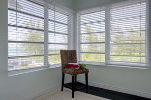 Beach/ocean view - Beach View Townhome -1 Min to Beach (Nassau)