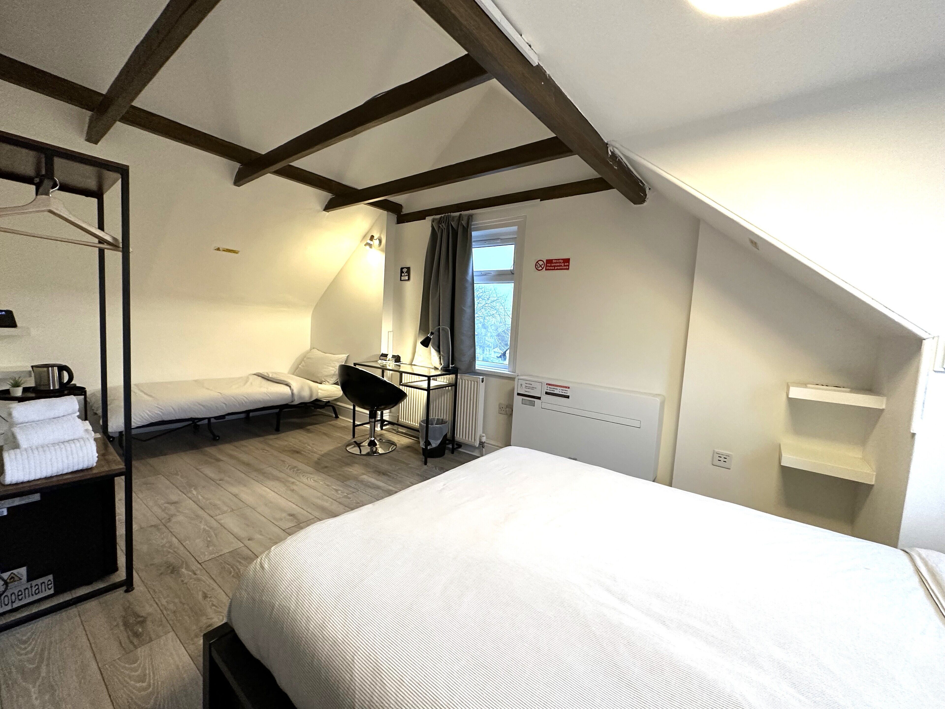 family room with sofabed | iron/ironing board, free wifi, bed sheets