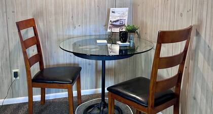 Cozy & Quiet Apartment Near Downtown