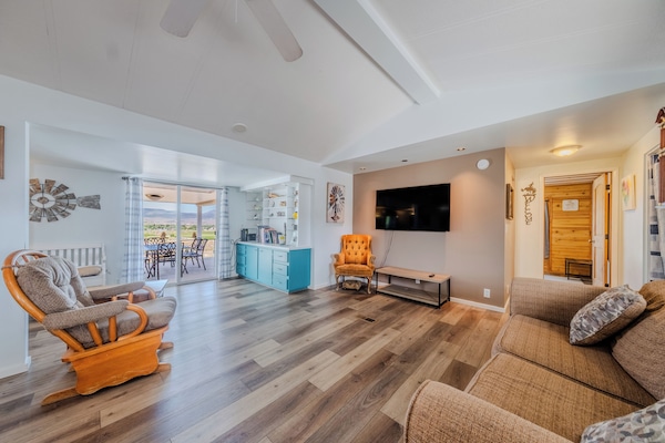 Smart TV, fireplace, table football, ping pong