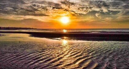 Little Eaton - Hidden Gem - Location by the sea with FREE parking