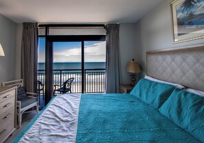 3 bedrooms, in-room safe, iron/ironing board, travel crib