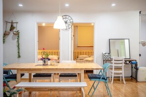 Living area - Neo House 3 (Seoul)