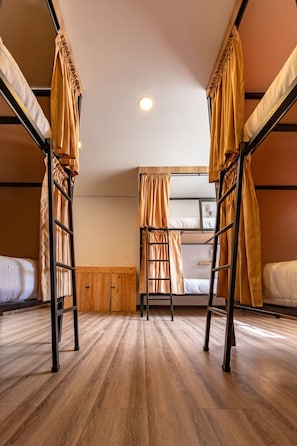 Blackout curtains, free WiFi, bed sheets