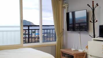 Studio Suite | Free WiFi