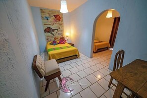 Vierbettzimmer | Individuell dekoriert, individuell eingerichtet, Verdunkelungsvorhänge