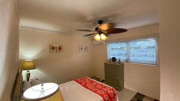 3 Schlafzimmer, BĂŒgeleisen/BĂŒgelbrett, kostenloses WLAN, BettwĂ€sche