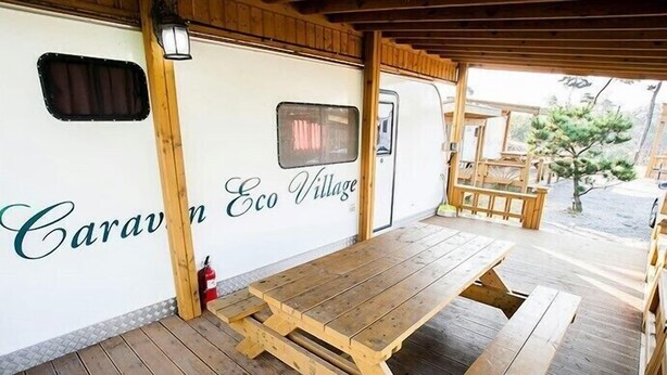 Caravan Care | Terrace/patio - Caravan Eco Village (Hongseong)