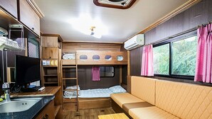 Caravan Healing | Living area - Caravan Eco Village (Hongseong)