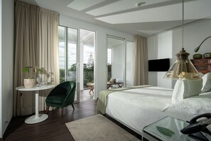 Junior Suite | Premium bedding, memory foam beds, minibar, in-room safe - Senhora da Rosa Tradition & Nature Hotel (Ponta Delgada)