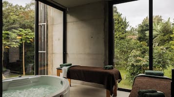 Behandlingsrum för par, bastu, ångbastu och turkiskt bad/hamam