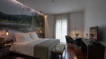 Phòng đôi Tiêu chuẩn | Bộ đồ giường cao cấp, nệm cao su hoạt tính (memory foam), minibar