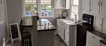 Quiet Acres Farmhouse at Fine Family Farm