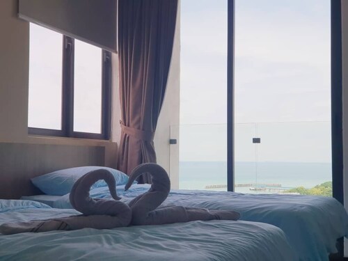 D'wharf Residence PD Waterfront Family Twin Suite by AirPlan