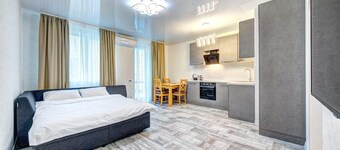 Apartment Voskresenska 18