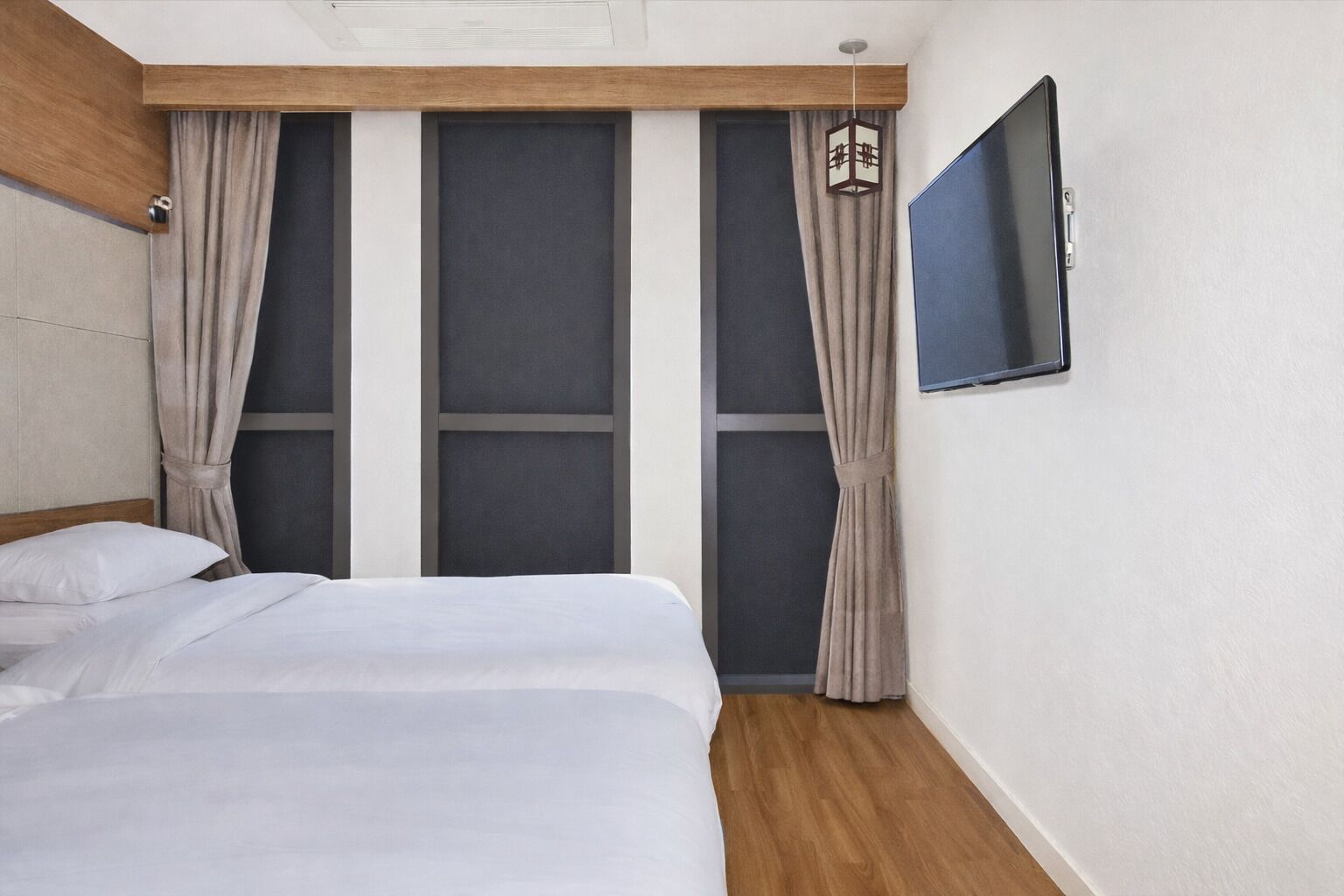 Standard Twin Room (No View) | Premium bedding, soundproofing, free WiFi, bed sheets