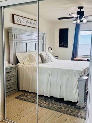 2 bedrooms, iron/ironing board, WiFi, bed sheets - Private beachfront condo, sleeps 8, Perdido Key (Pensacola)
