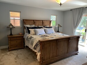 4 soverom, strykejern/-brett, reiseseng for barn og wi-fi (inkludert)