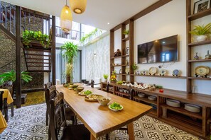 Frokostbuffé er inkludert hver dag