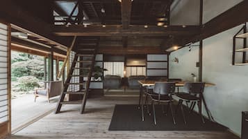 OHYA1 Garden View, Suite | In-room safe, individually decorated, individually furnished, free WiFi