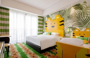 Blackout curtains, free WiFi, bed sheets