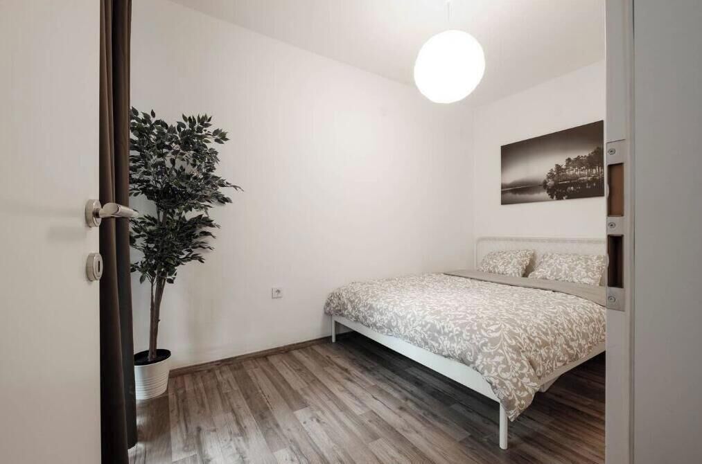 1 bedroom, soundproofing, iron/ironing board, WiFi