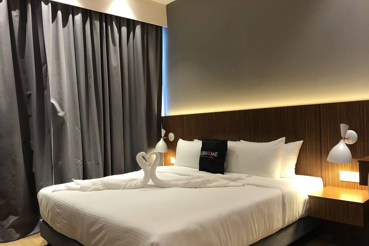 In-room safe, desk, laptop workspace, iron/ironing board