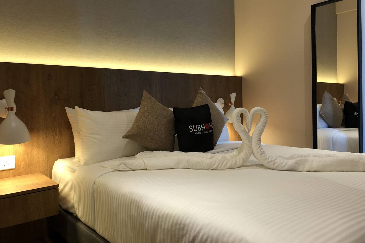 In-room safe, desk, laptop workspace, iron/ironing board