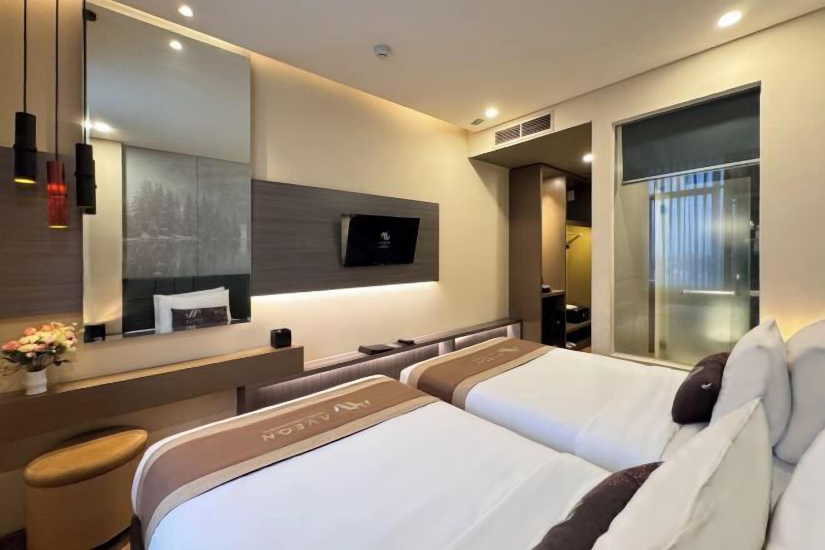 Coffres-forts dans les chambres, bureau, Wi-Fi gratuit