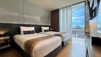Deluxe Room | In-room safe, desk, free WiFi, wheelchair access