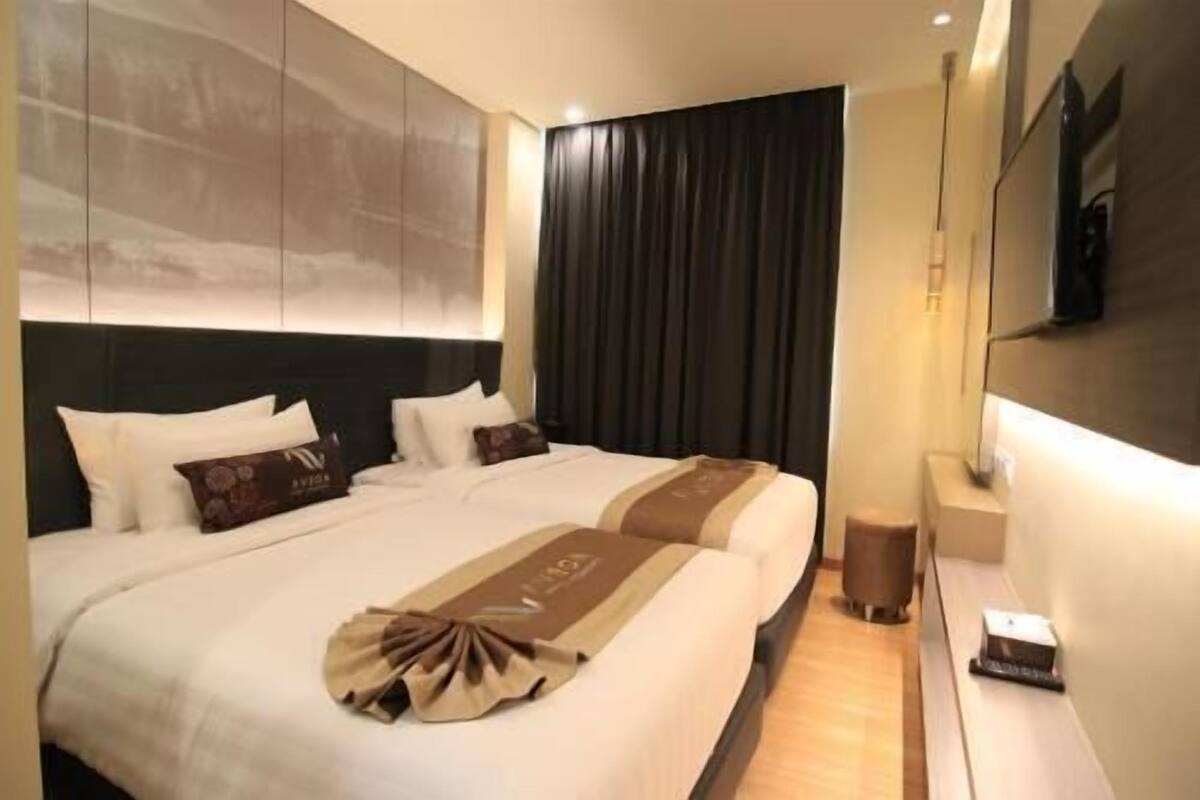 ตู้นิรภัยในห้องพัก, โต๊ะทำงาน, Wi-Fi ฟรี