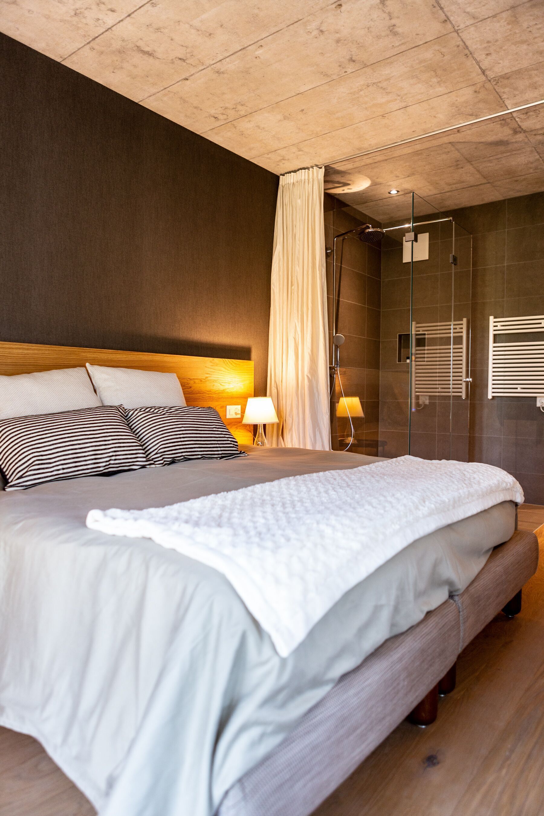 เครื่องนอนระดับพรีเมียม, ผ้านวมขนเป็ด, เตียง Select Comfort