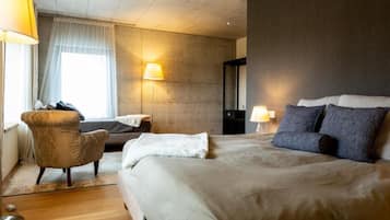 Junior Suite, Mountain View | Premium bedding, down duvets, Select Comfort beds, in-room safe