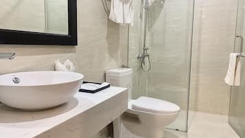 Shower, free toiletries, hair dryer, bathrobes