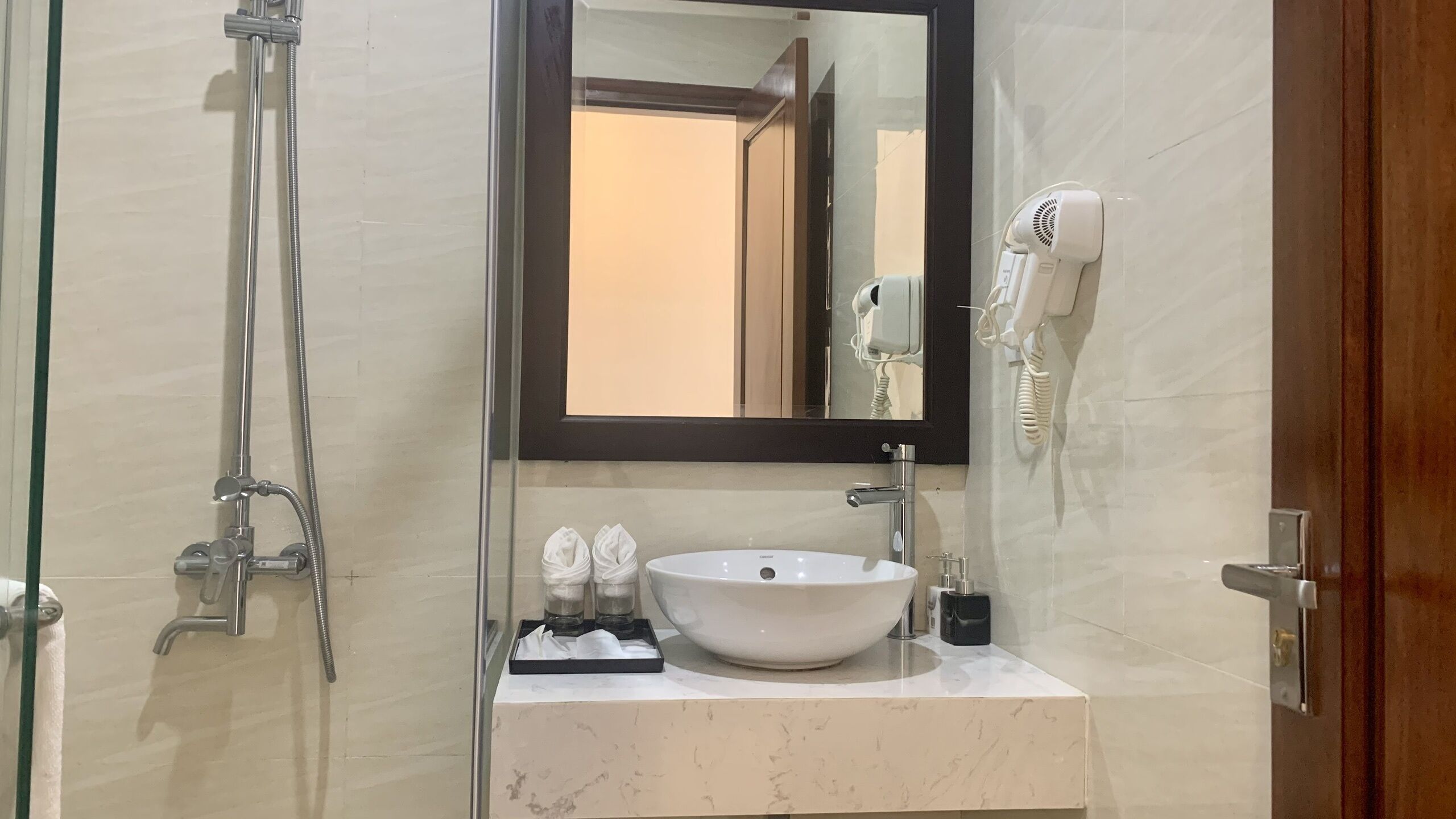 Photo - Paragon House and Residence