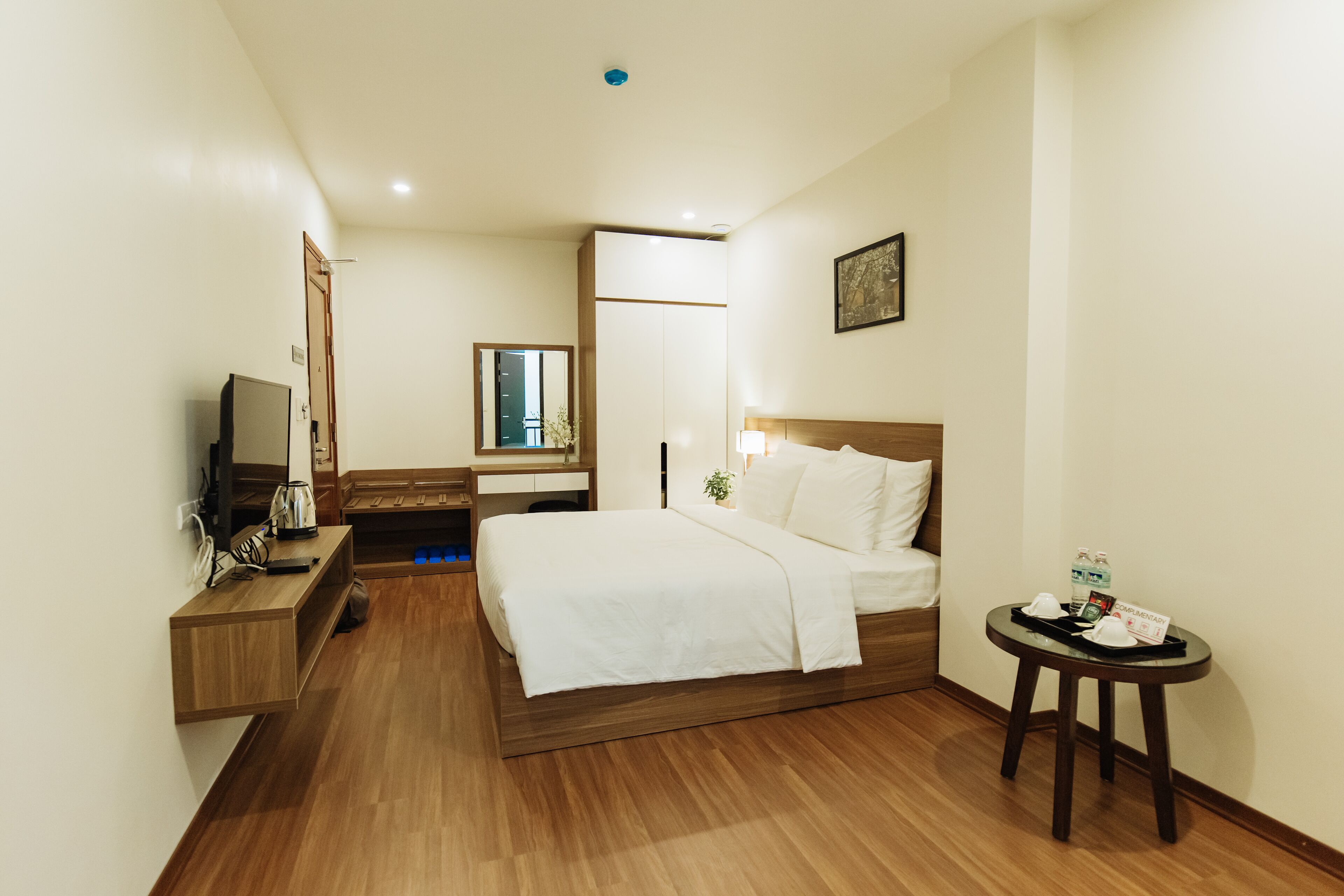 Photo - Paragon House and Residence