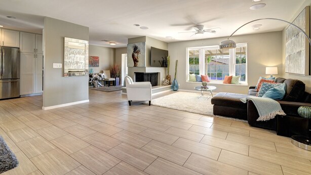 4 bedrooms, desk, iron/ironing board, WiFi - Gorgeous 4BR Home With Large Pool Near Oldtown! (Scottsdale)