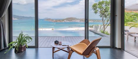 Sengetøy av topp kvalitet, safe på rommet og strykejern/-brett