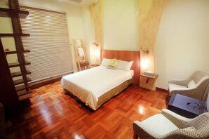 مكتب وتجهيزات عازلة للصوت وواي فاي مجانًا