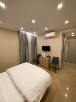 1 bedroom, WiFi, bed sheets - MDC LUXURY ROOMS NAPLES 2 (Napoli)