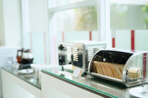 Private kitchen - Amaris Hotel Slipi (Jakarta)