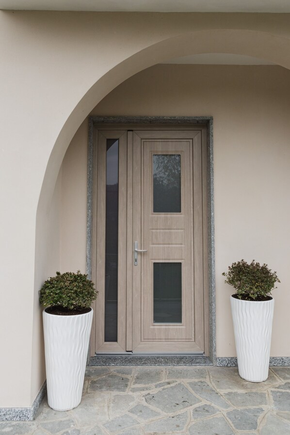 تفاصيل الفندق من الخارج