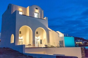 Front of property – evening/night